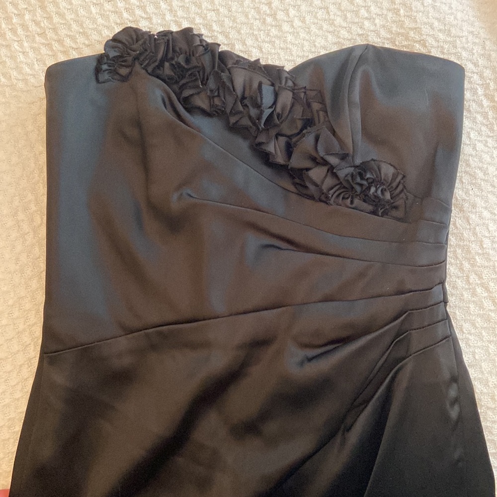 Beautiful Strapless black dress: White House Black Market size 4